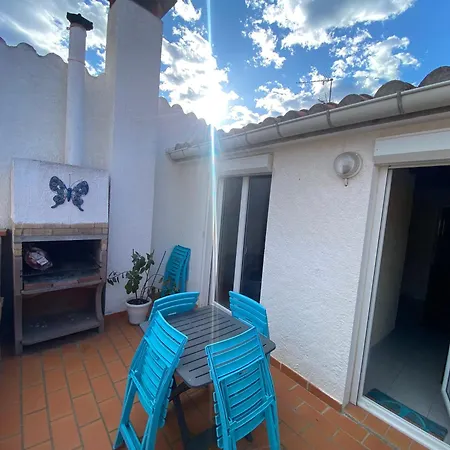 Maison Au Coeur Du Village Avec Garage Appartement *